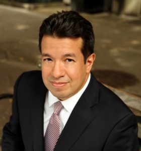 Headshot of Arthur Flores, CFP®