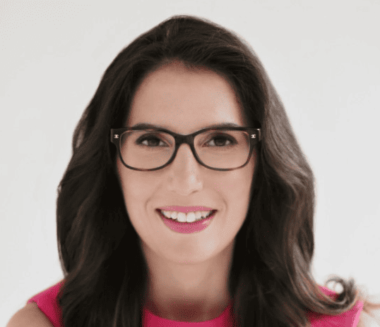 Headshot of Arielle Tucker, CFP®, EA