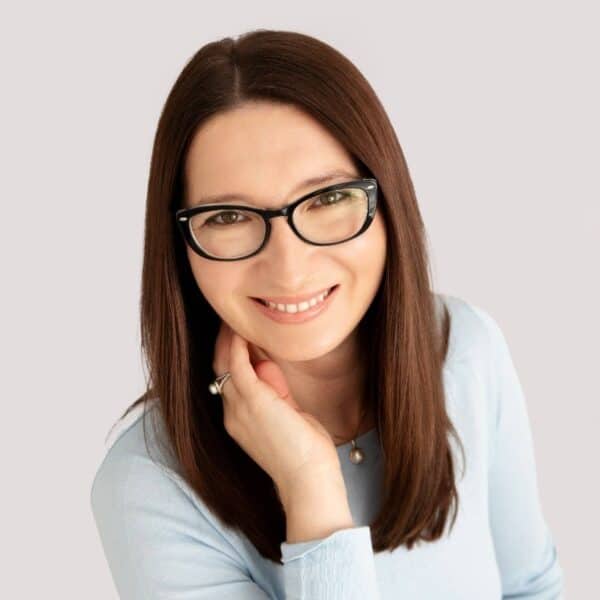 Headshot of Inna Rivilis, CFP®